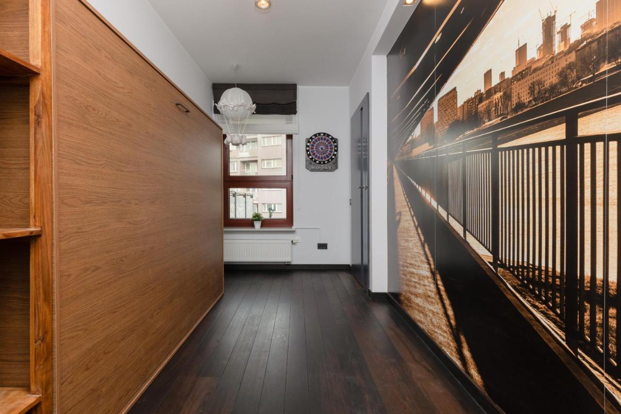 Warsaw Srodmiescie Riverside Three-Bedroom Apartment By Renters 外观 照片