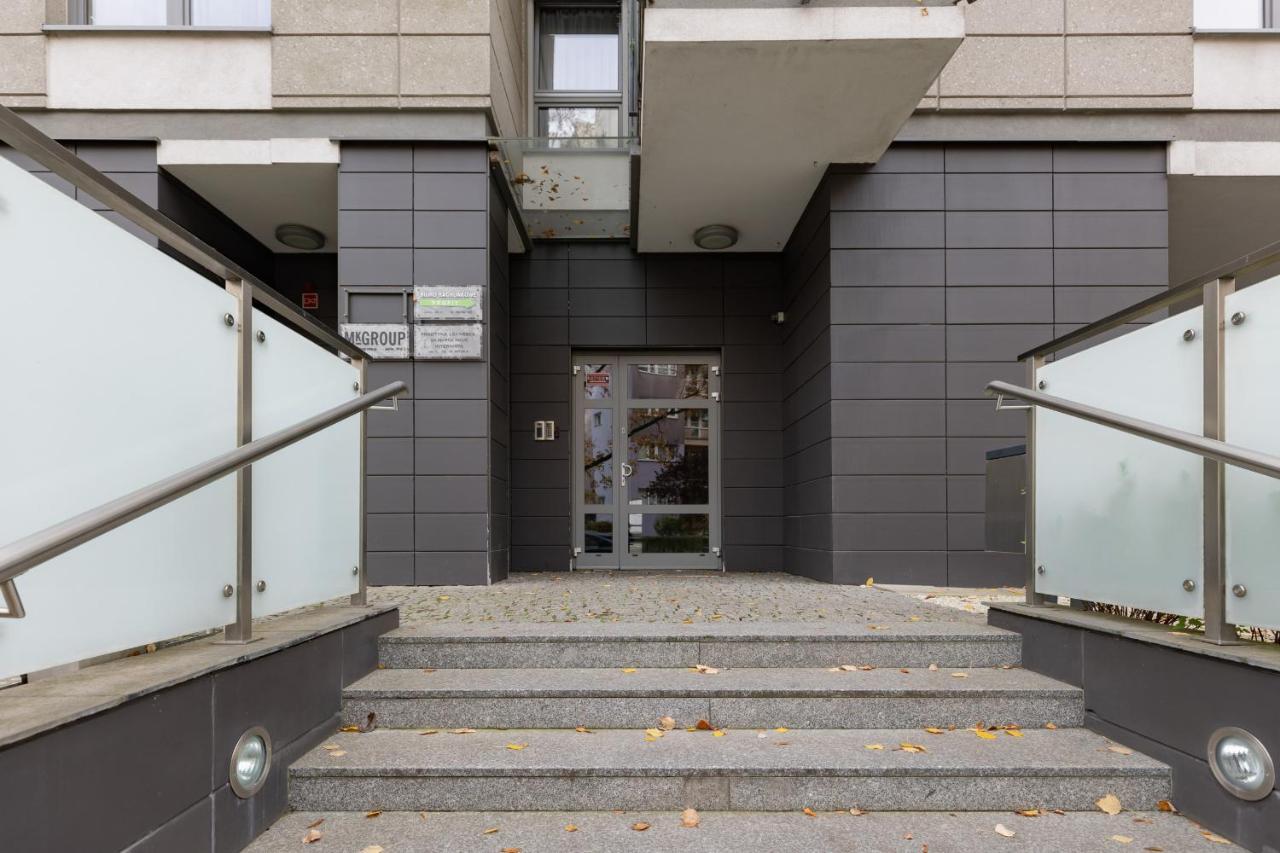 Warsaw Srodmiescie Riverside Three-Bedroom Apartment By Renters 外观 照片